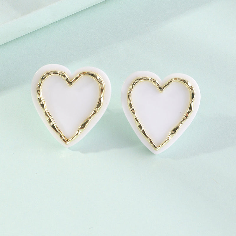 Small And Exquisite Alloy Acrylic Peach Heart Earrings