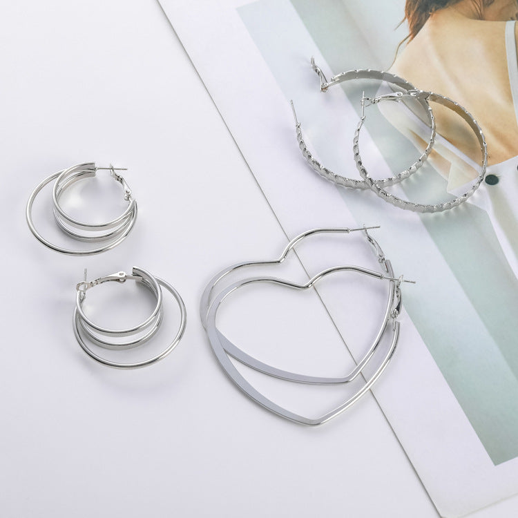 Female Geometric Temperament Metal Big Circle Love Earrings