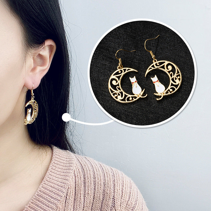 Japanese And Korean Hollow Moon Ear Hooks