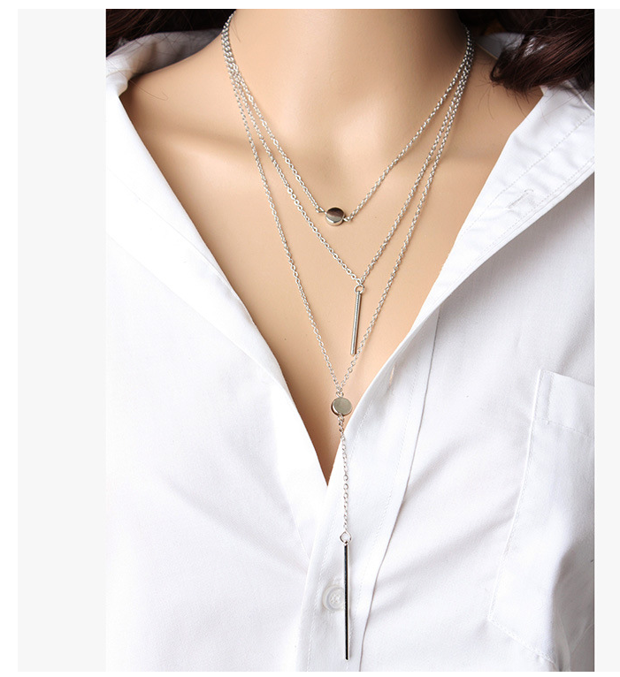 Korean version of the stylish personality of the small dot metal strips of the multi-layer clavicle chain necklace