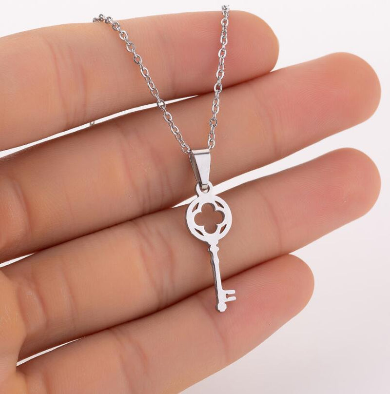 Stainless Steel Temperament Simple Key Clavicle Chain