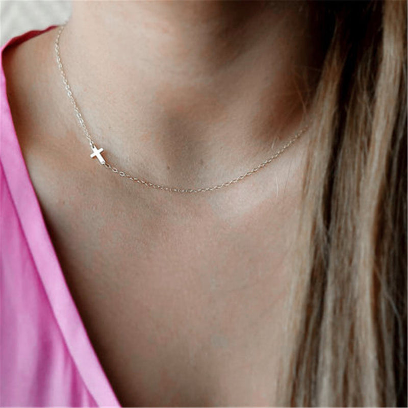 Alloy cross necklace