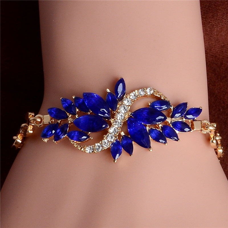 Fashionable Temperament Inlaid Rhinestone Bracelet