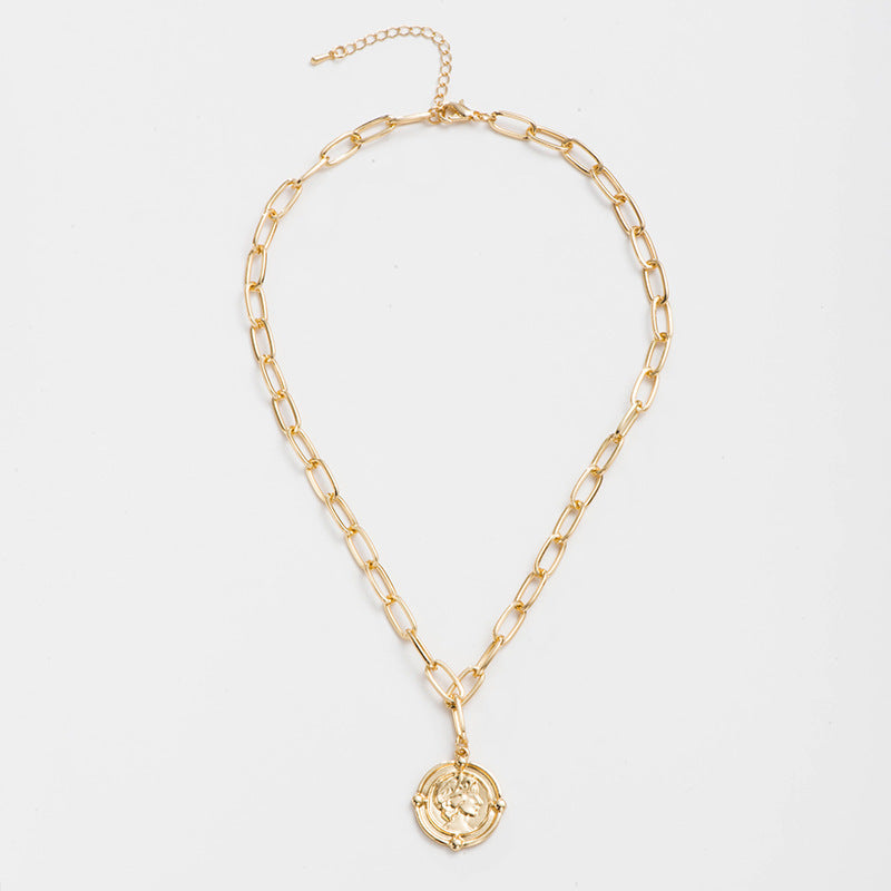 Queen Gold Coin Pendant Fashion Clavicle Chain