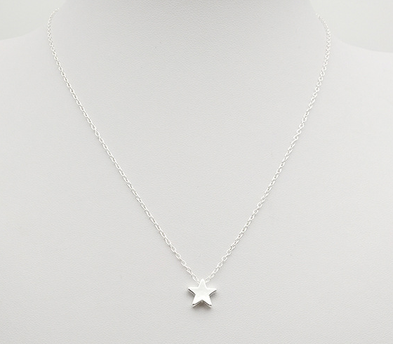 DAINTY STAR CHOKER NECKLACE