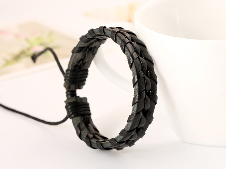 Pure hand-woven leather multi-layer stitching bracelet men and women couple personality wild fashion Korean version of the tide leather hand strap