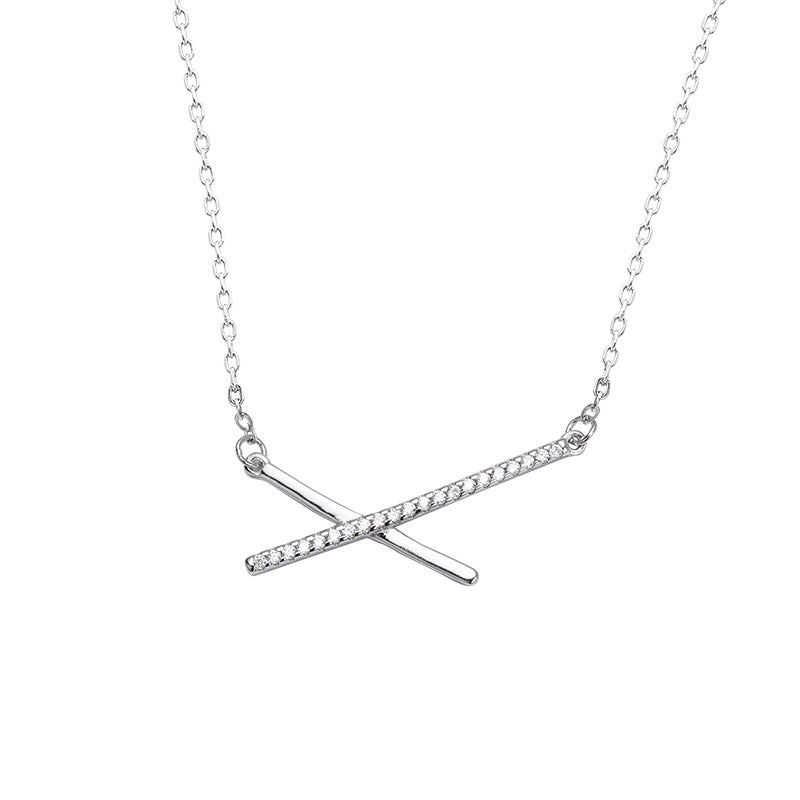 Simple style crossed X-shaped diamond necklace