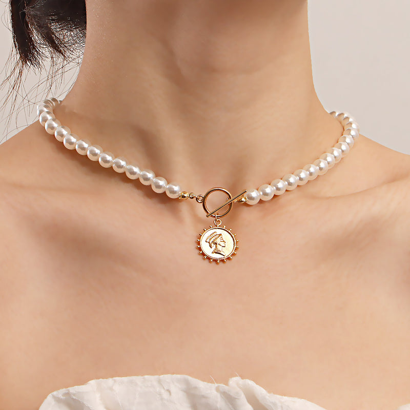 Ins Style  Pearl Necklace Queen  Pendant