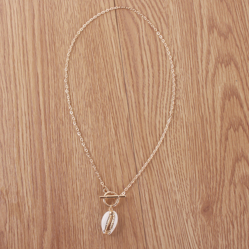 Shell pearl scallop necklace