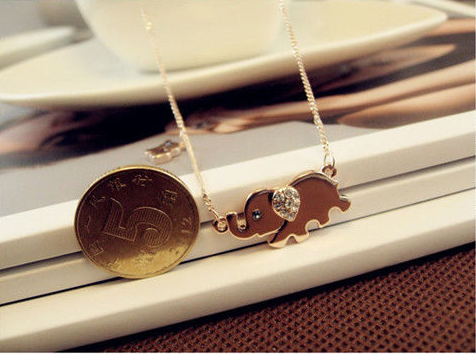 Sweater chain cute elephant crystal short necklace