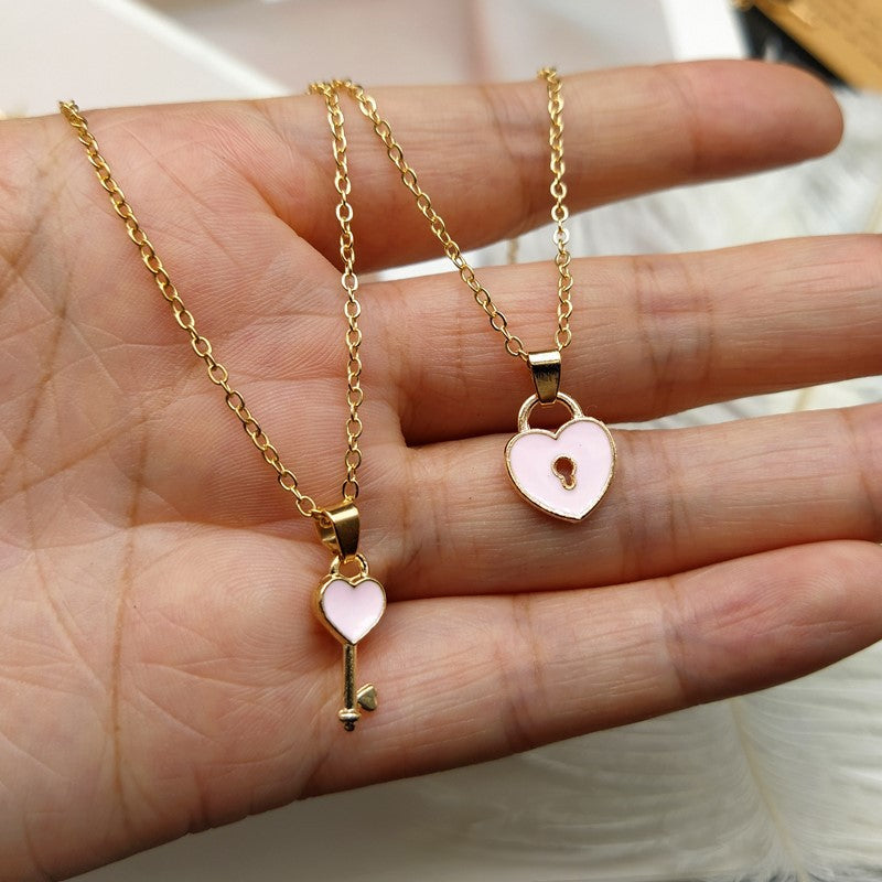 Simple And Stylish Small Key Lock Love Pendant Golden Clavicle Chain