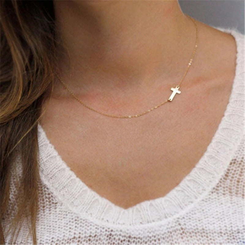Alloy cross necklace