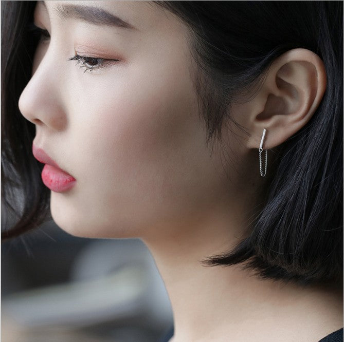 Small and simple fashion chain earrings