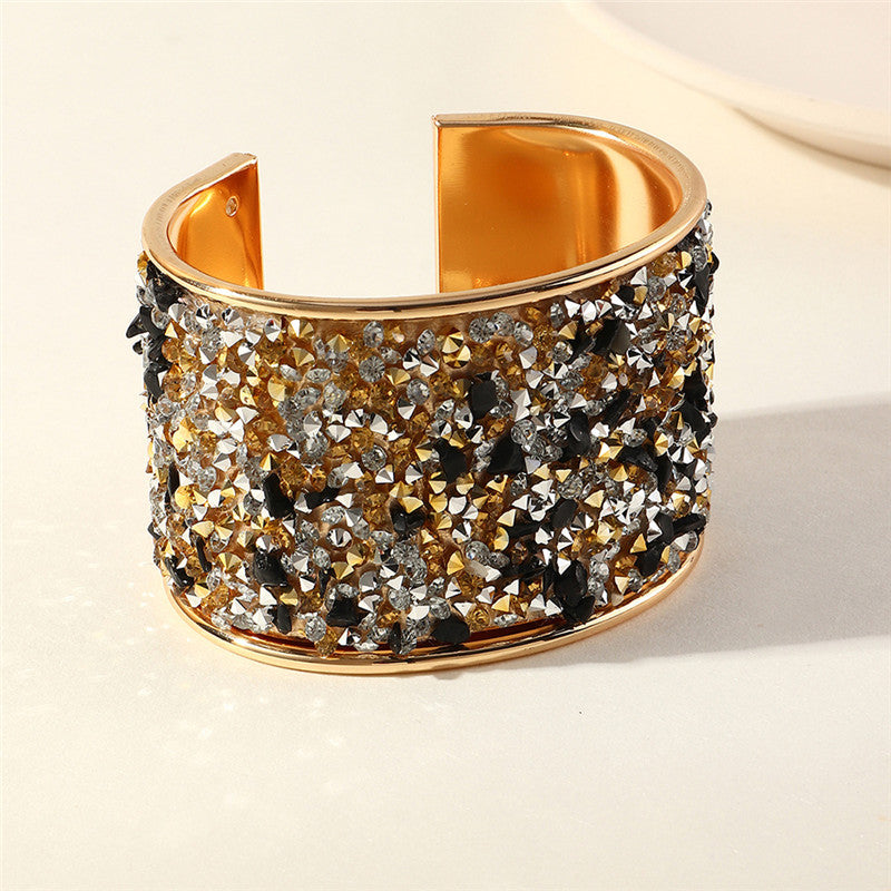 Exaggerated Metal Bracelet With Colored Diamonds And Gravel Bracelet
