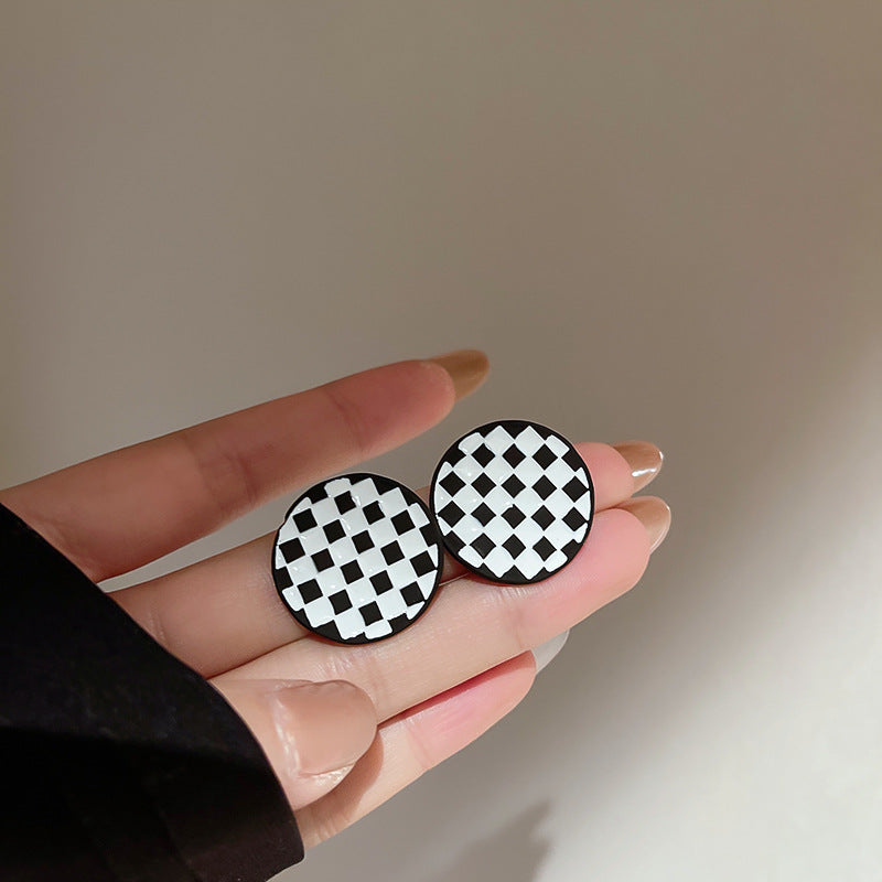 Silver Needle Geometry Drop Oil Checkered Love Stud Earrings Temperament