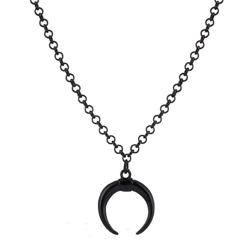 Curved Moon Clavicle Necklace