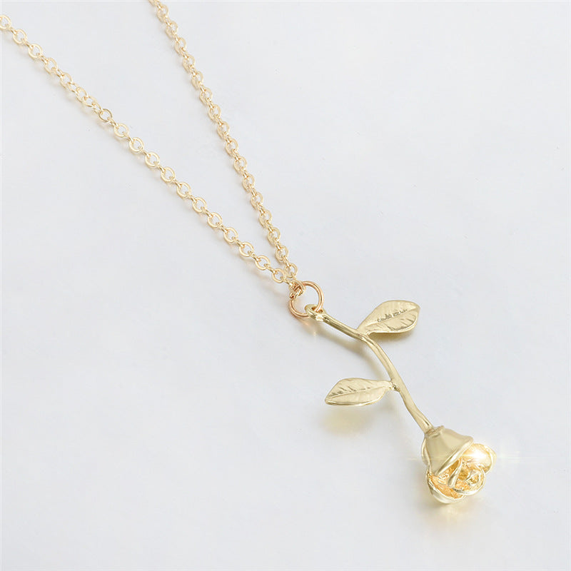 Three-color Rose Pendant Necklace