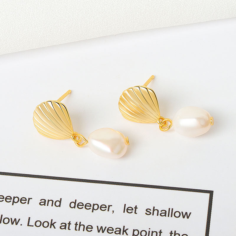 Women's Natural Gold Shell Pearl Earrings