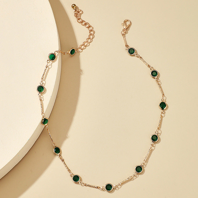 Simple Green Rhinestone Women's Short Single Layer Necklace