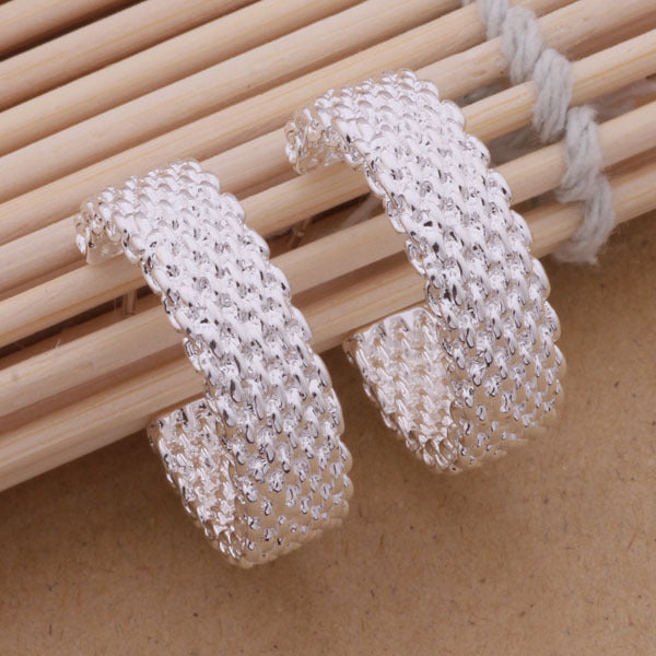 Korean fashion high-end simple earrings