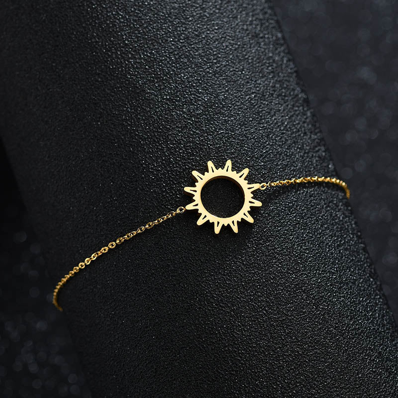 Hollow 18K Gold Sun Bracelet