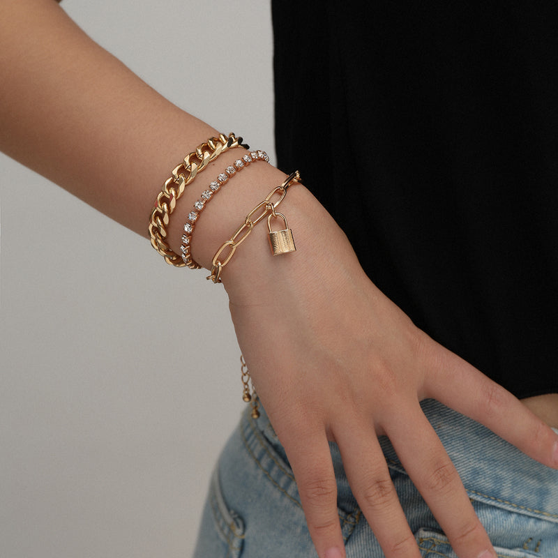 Set of 3 diamond-set bracelets with small lock