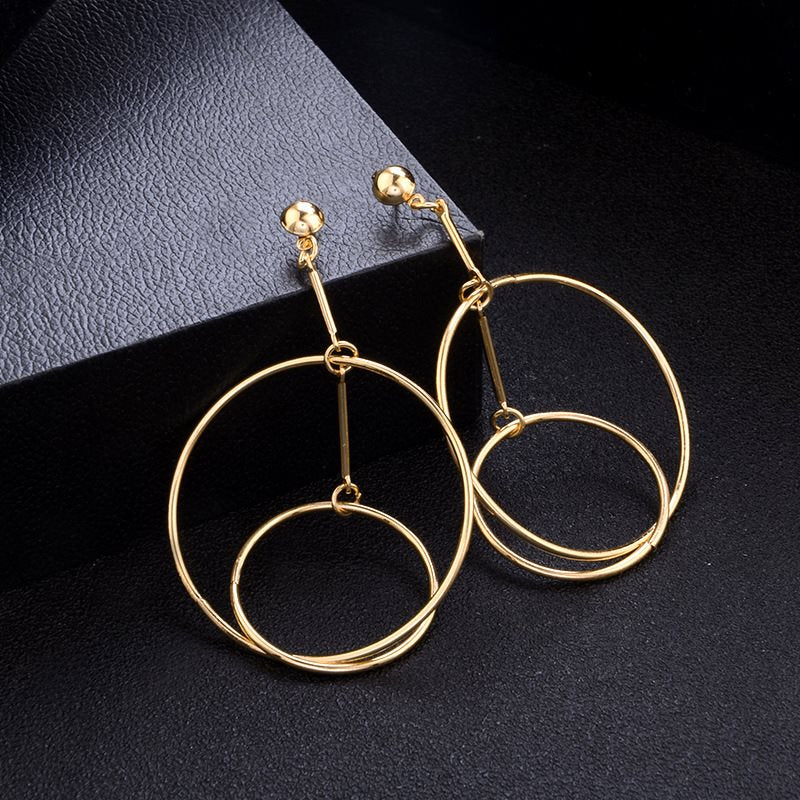 Hollow metal circle earrings