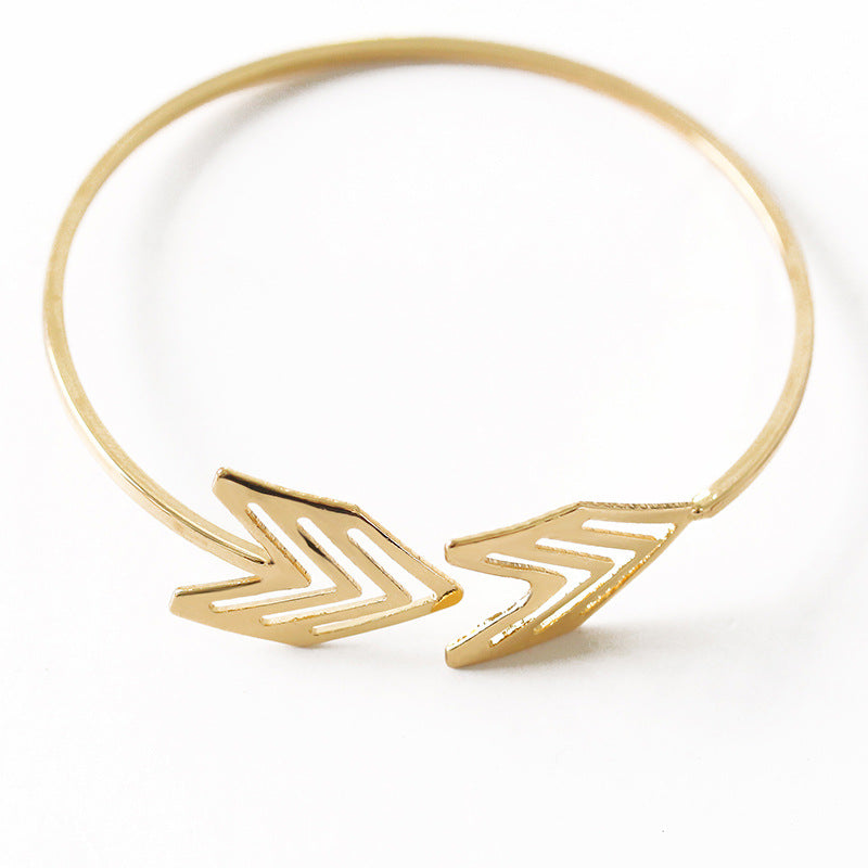 Openwork arrow geometric opening bracelet