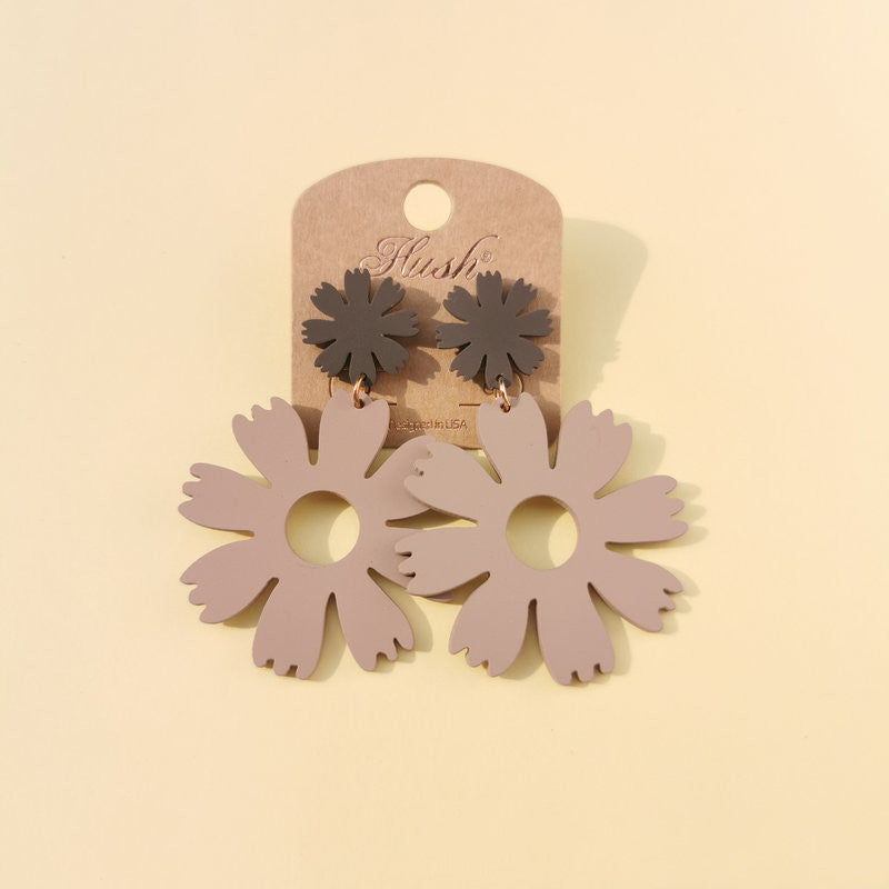 Simple And Beautiful Flowers Exaggerated Acrylic Earrings Personality Candy Color Temperament