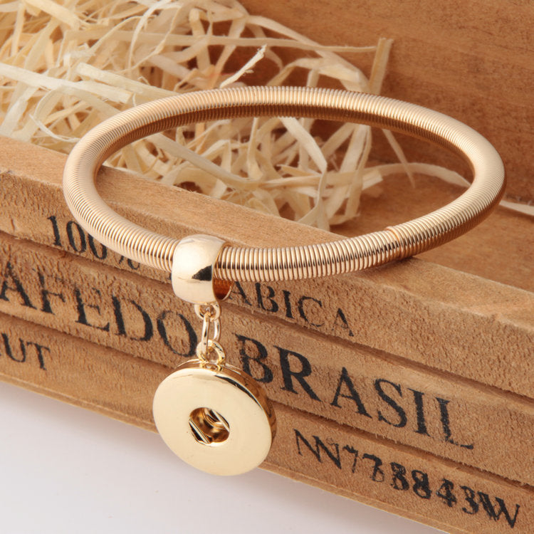 18k Gold Snap Pendant Stretch NOOSA Bracelet