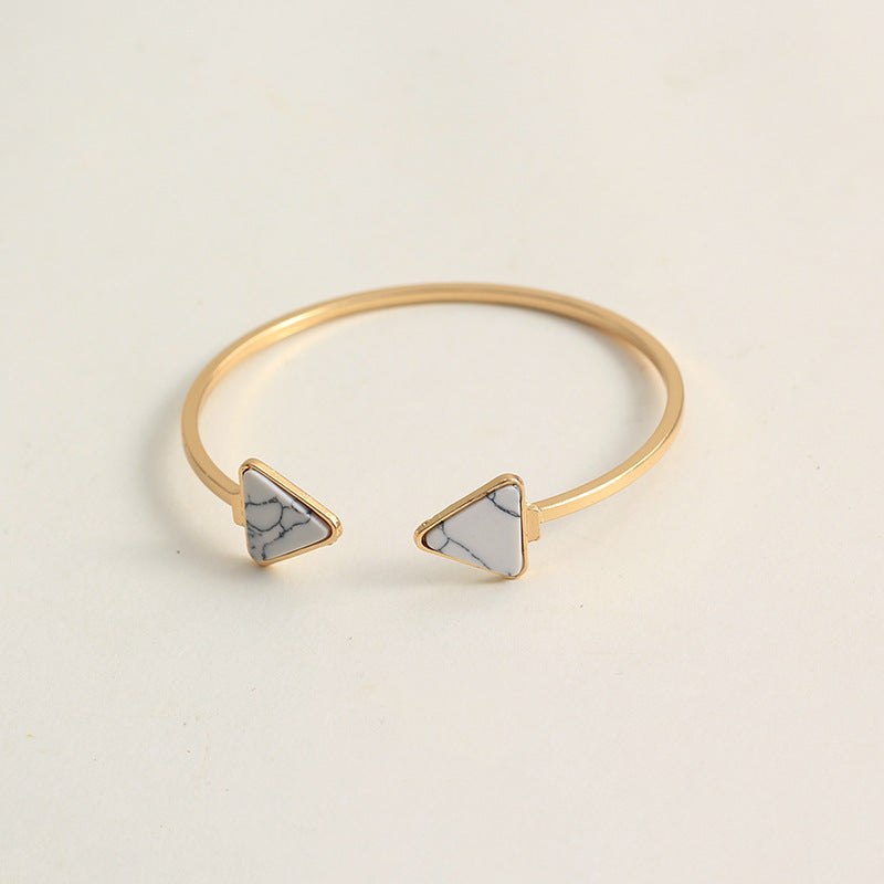 Triangle round turquoise bracelet