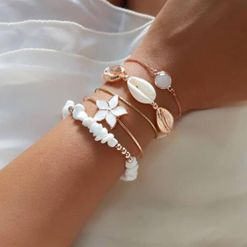 Shell flower bracelet