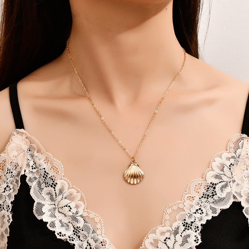 Female Clavicle Chain Fashion Geometric Metal Shell