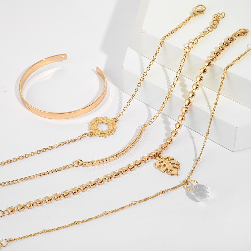 Five - piece bracelet set with diamond