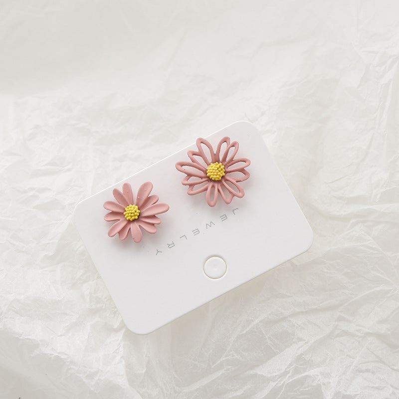 Silver Needle Small Daisy Flower Petal Earrings Cute Earrings