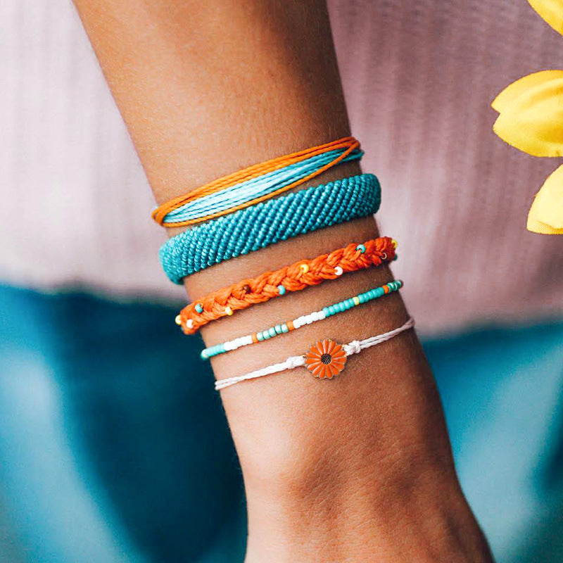 Hand-woven bracelet daisy sunflower