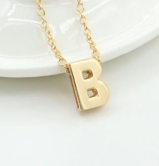 Fashion accessories with 26 letter necklaces Korean version of the clavicle chain