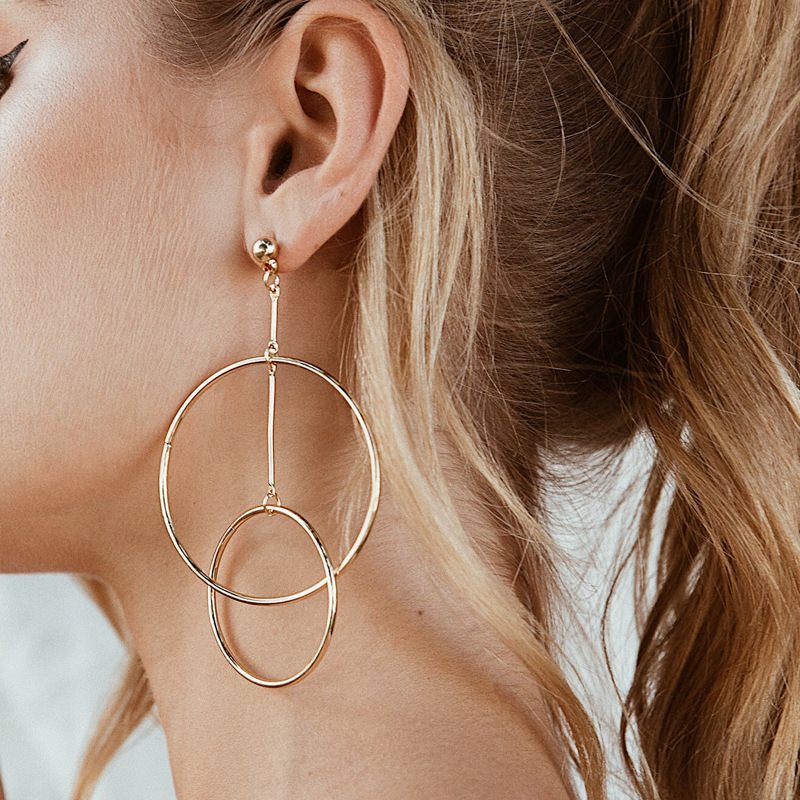 Hollow metal circle earrings