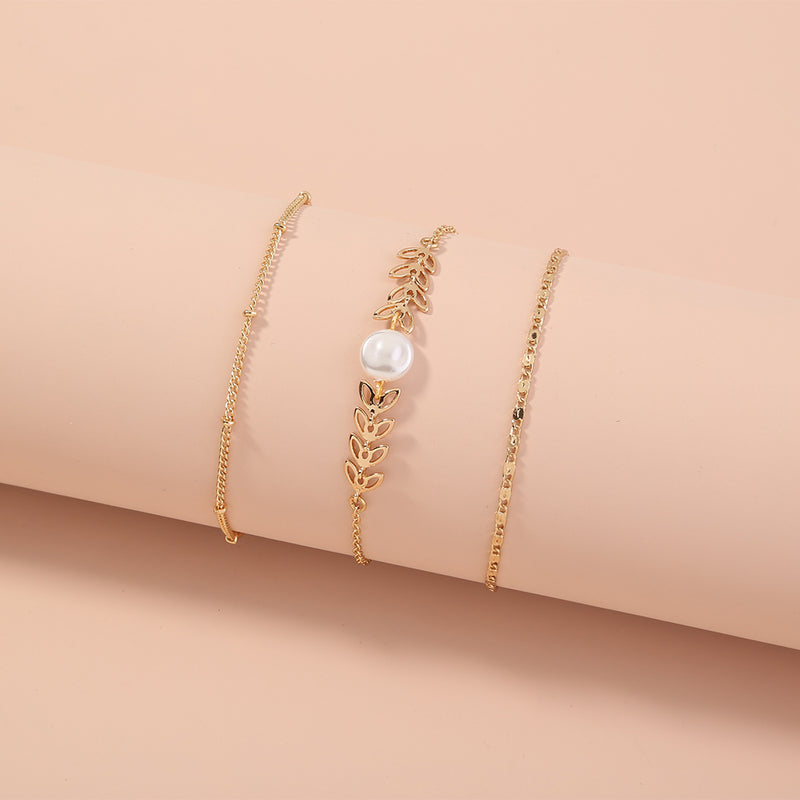 Simple and versatile design fashion multi-layer jewelry wheat ear flat Pearl multi-layer Bracelet three-piece set