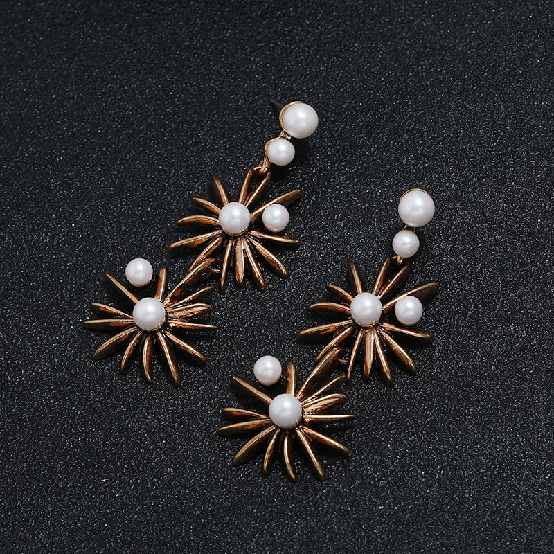 Vintage Metal Inlaid Pearl Tassel Sun Flower Stud Earrings