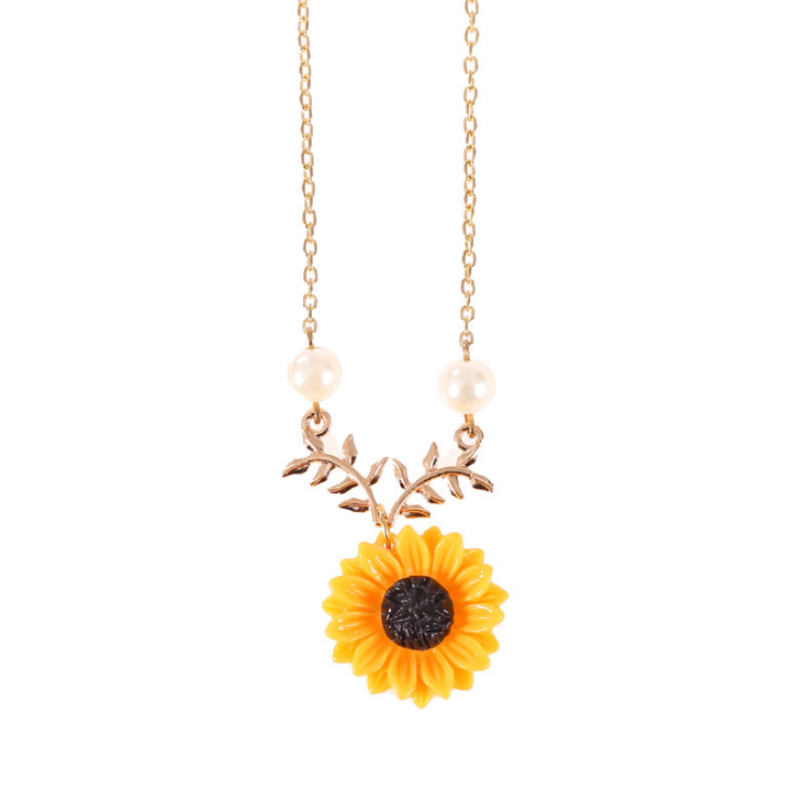 Pearl Sun Flower Necklace Temperament Fashion Sunflower Pendant Sweater Accessories