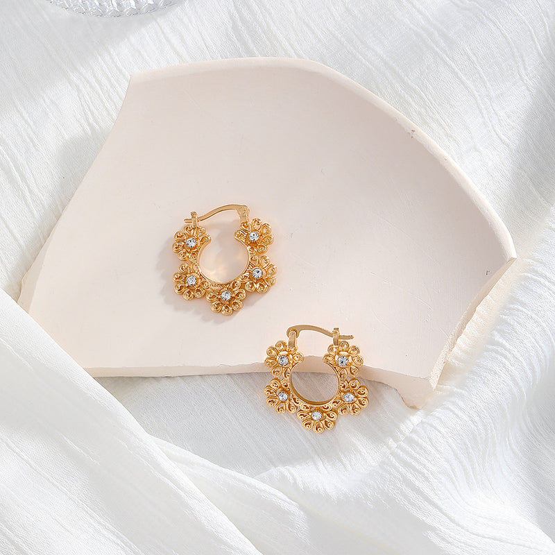 Retro Ethnic Style Full Of Diamond Flower Earrings Temperament