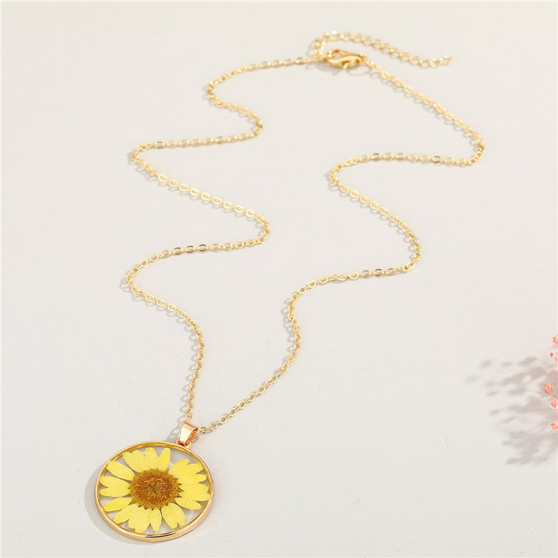 Retro Simple Daisy Sunflower Pendant Dried Flower Resin Necklace