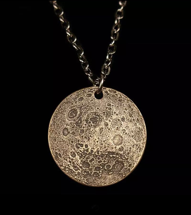 Fashion Vintage Moon Surface Coin Necklace