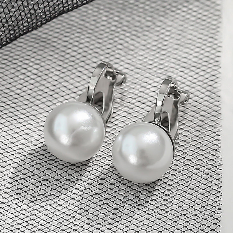 Fashion Simple Copper Ear Buckle Inlaid White Pearl Non-hole Ear Clip Jewelry