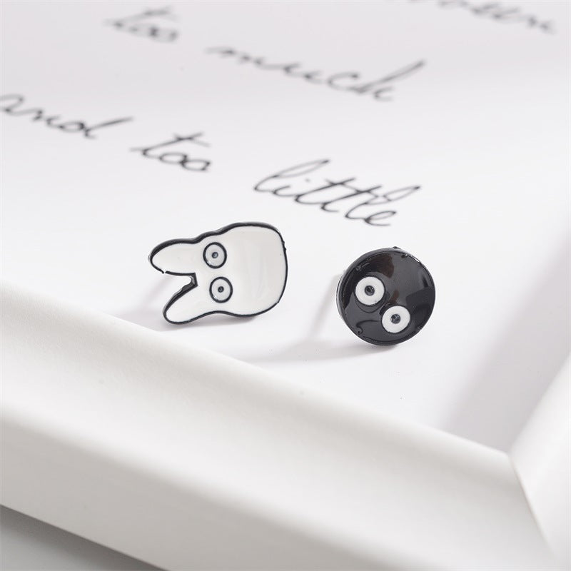 Japanese Cartoon Cute Asymmetrical Earrings French Retro