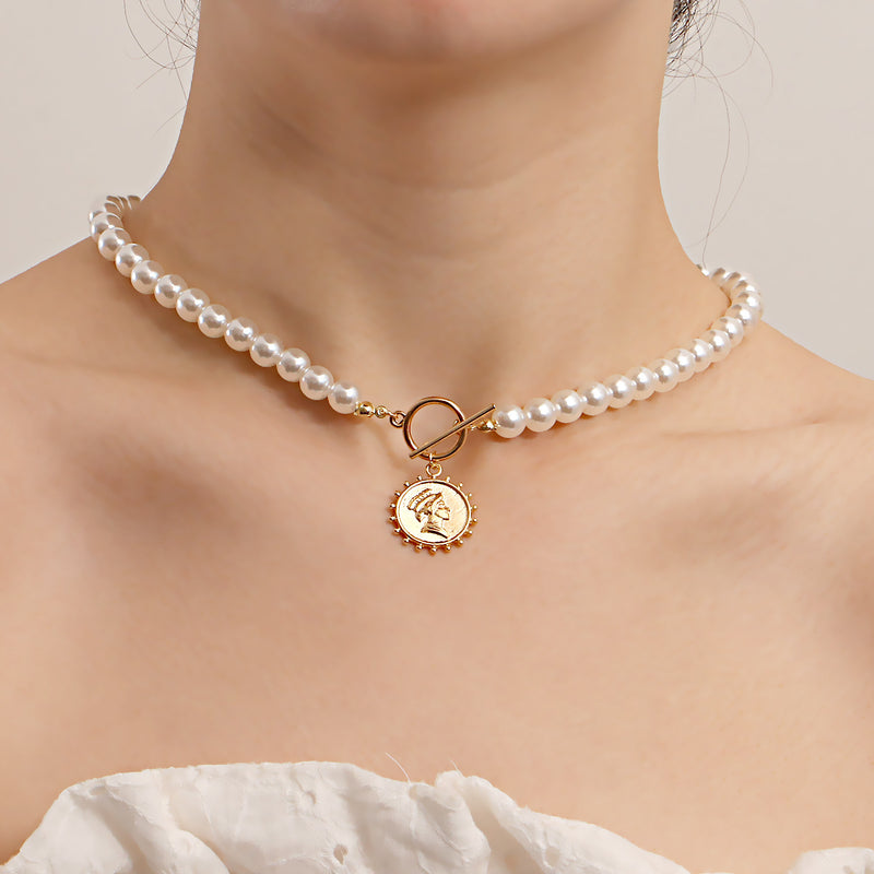 Ins Style  Pearl Necklace Queen  Pendant