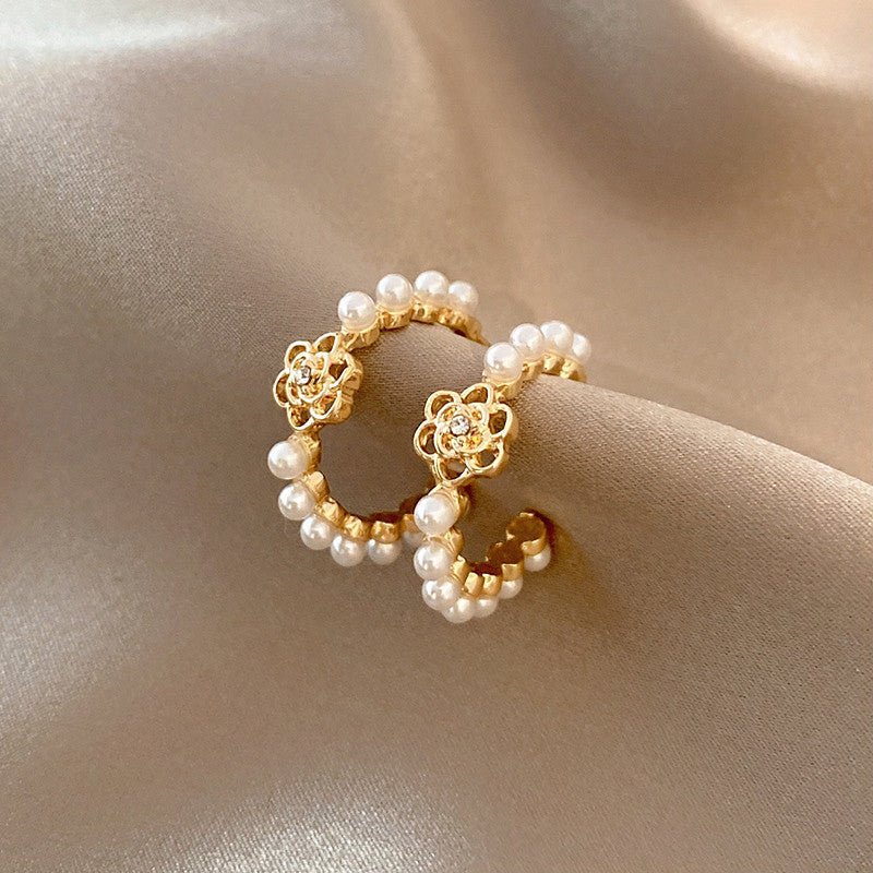 Silver Needle Korean Temperament Flower Pearl Earrings