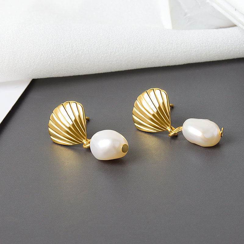 Women's Natural Gold Shell Pearl Earrings