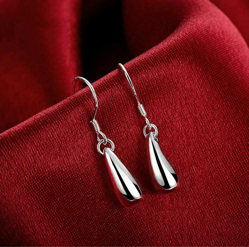 Women's Fashion Silver Waterdrop Shape Earrings